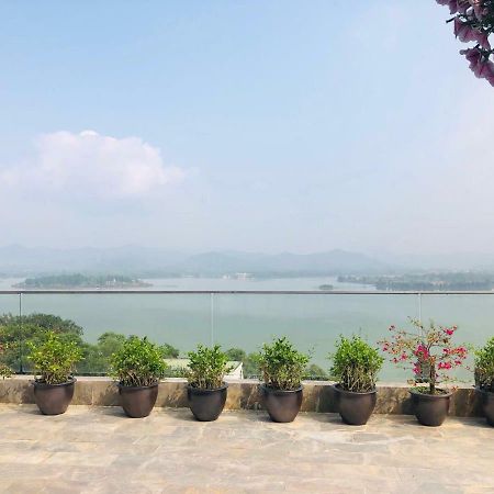Lakeside Dailai Hotel Phuc Yen Eksteriør billede